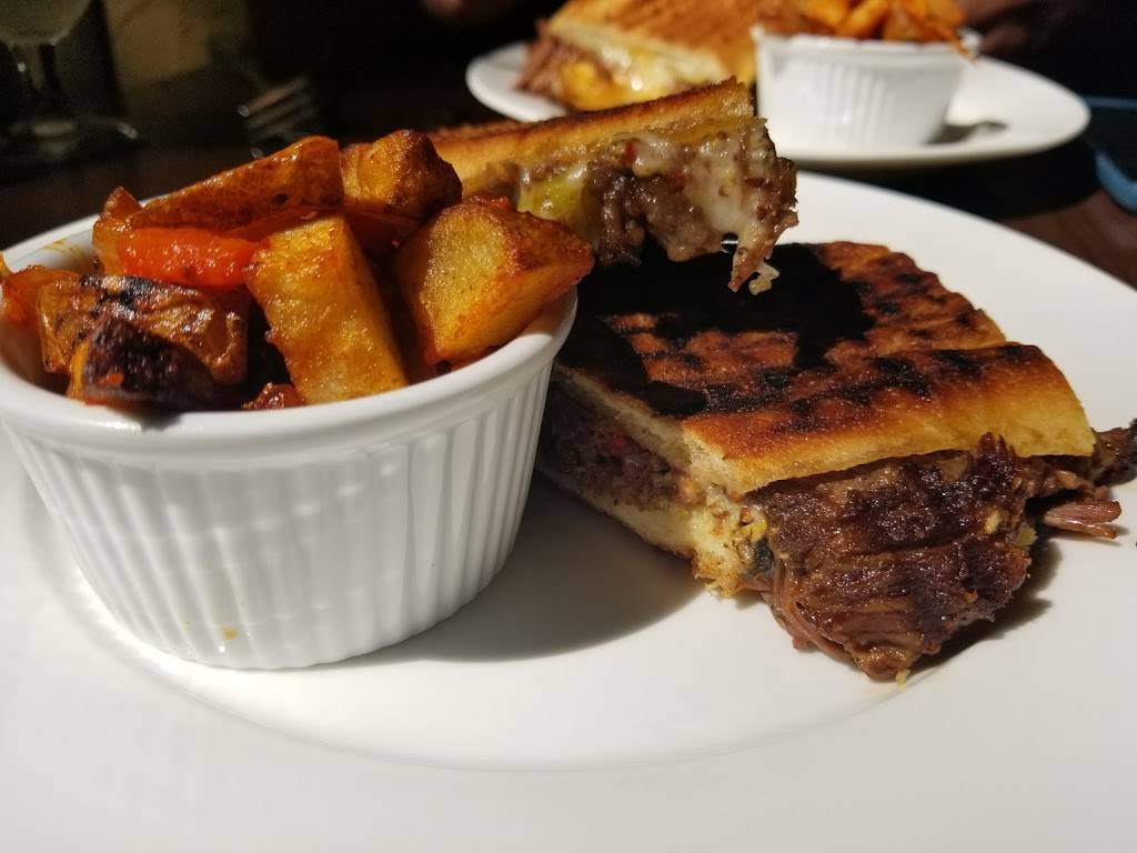 VinoTapa | restaurant | 201 E 31st St, New York, NY 10016, USA | 2127258466 OR +1 212-725-8466