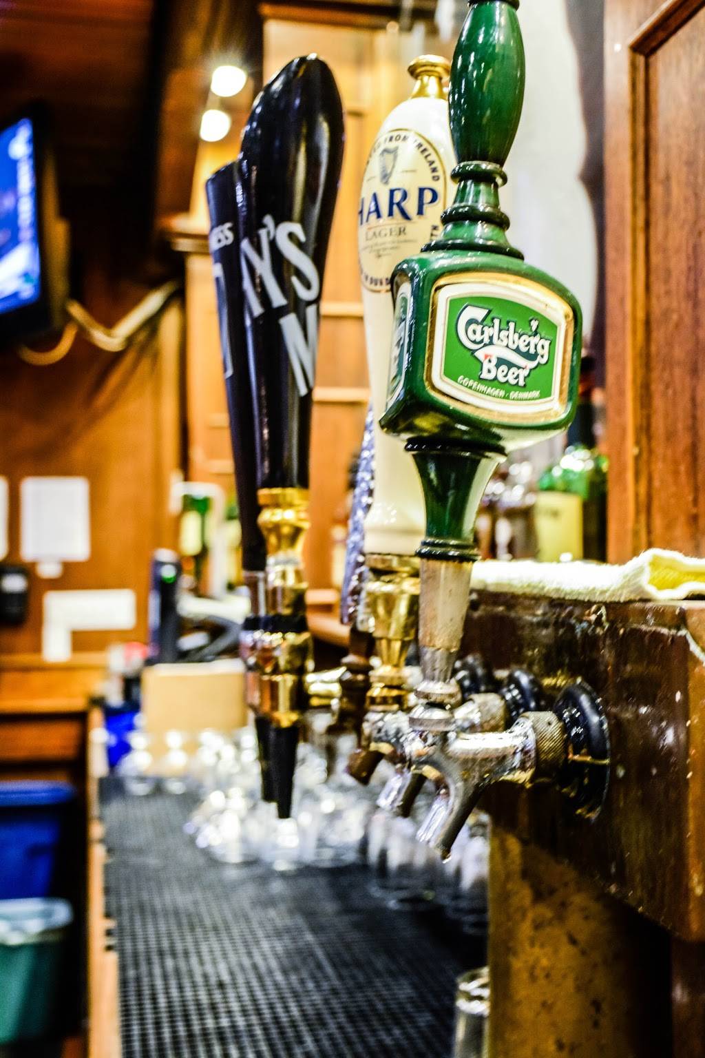 UICCs Restaurant and Bar | restaurant | 2700 45th Ave, San Francisco, CA 94116, USA | 4156612700 OR +1 415-661-2700