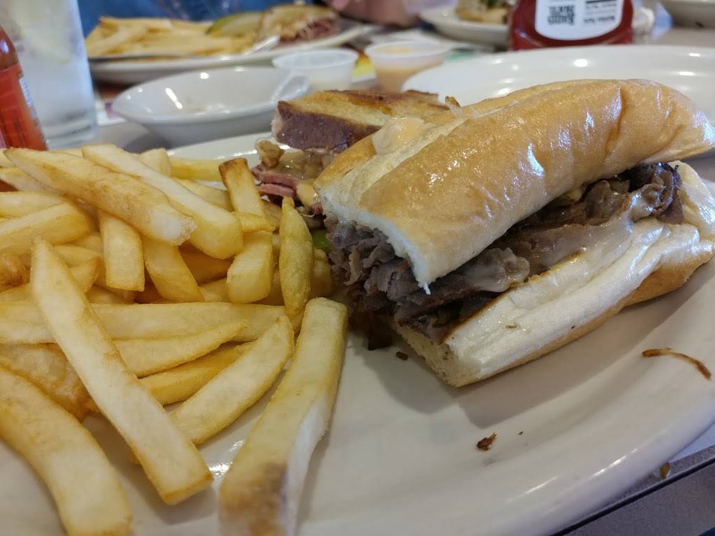 Rams Horn Restaurant | restaurant | 8590 N Middlebelt Rd, Westland, MI 48185, USA | 7342610553 OR +1 734-261-0553