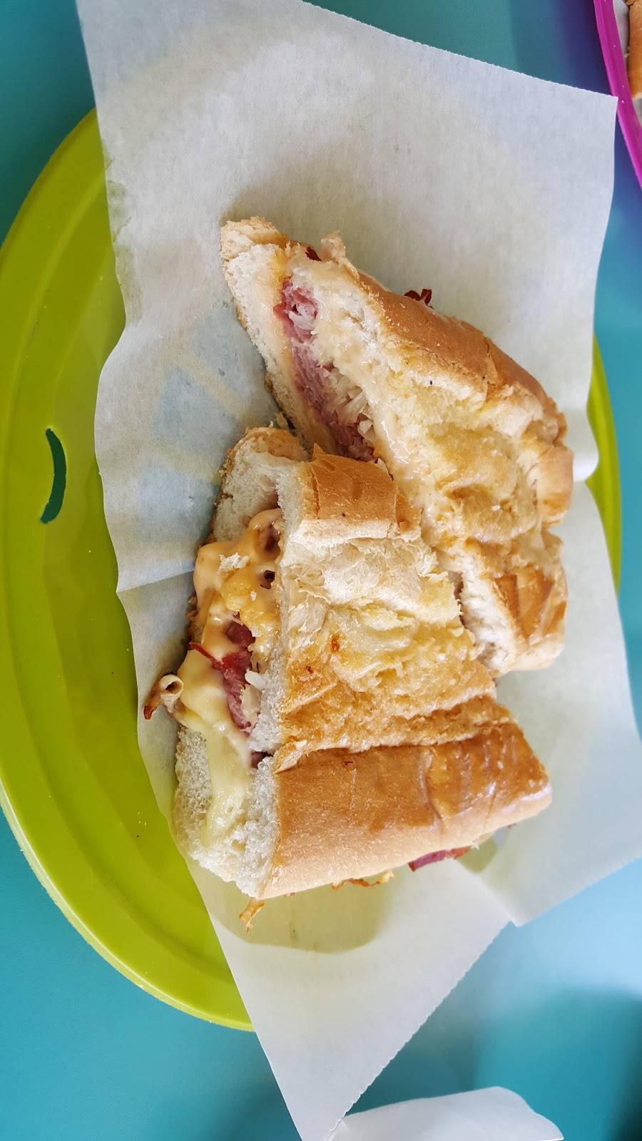 Gyros Philly Cheesesteak Cubans | restaurant | 701 W Jefferson St, Brooksville, FL 34601, USA | 3527977474 OR +1 352-797-7474