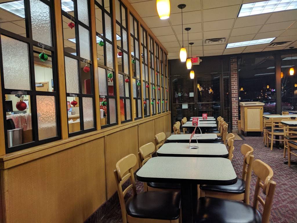 Wendys | restaurant | 1000 Trowbridge Rd, East Lansing, MI 48823, USA | 5173323926 OR +1 517-332-3926