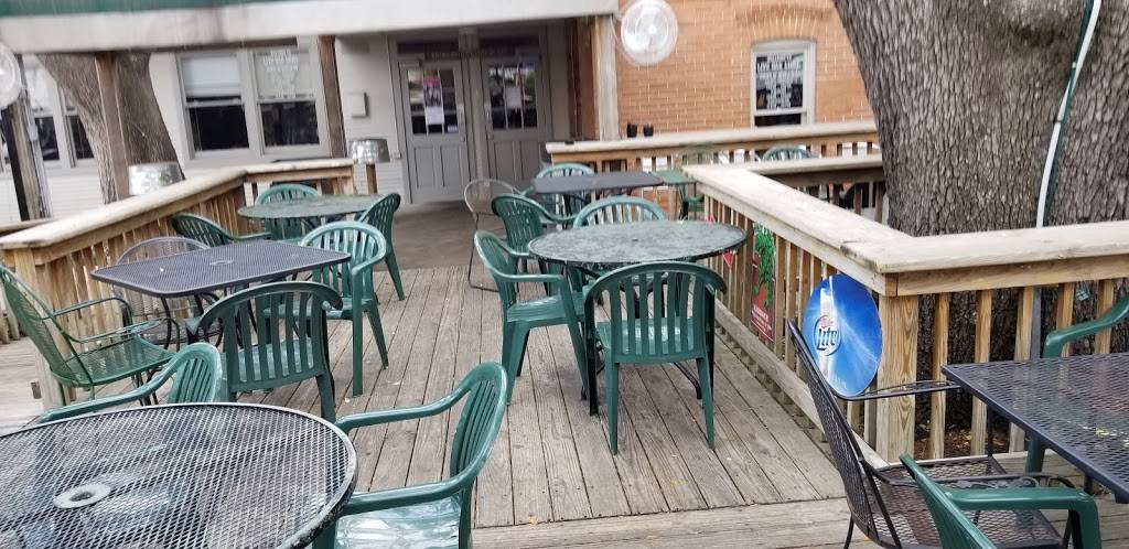 Live Oak Grill | restaurant | 10444 Hempstead Rd, Houston, TX 77092, USA | 7136869625 OR +1 713-686-9625