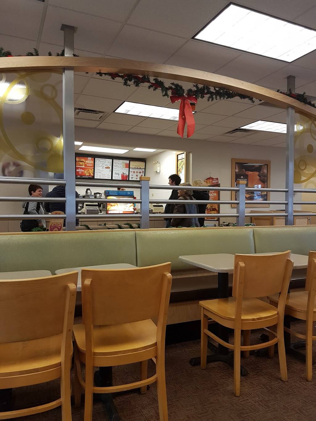 Wendys | restaurant | 350 N Front St, Belleville, ON K8P 3C7, Canada | 6139679636 OR +1 613-967-9636