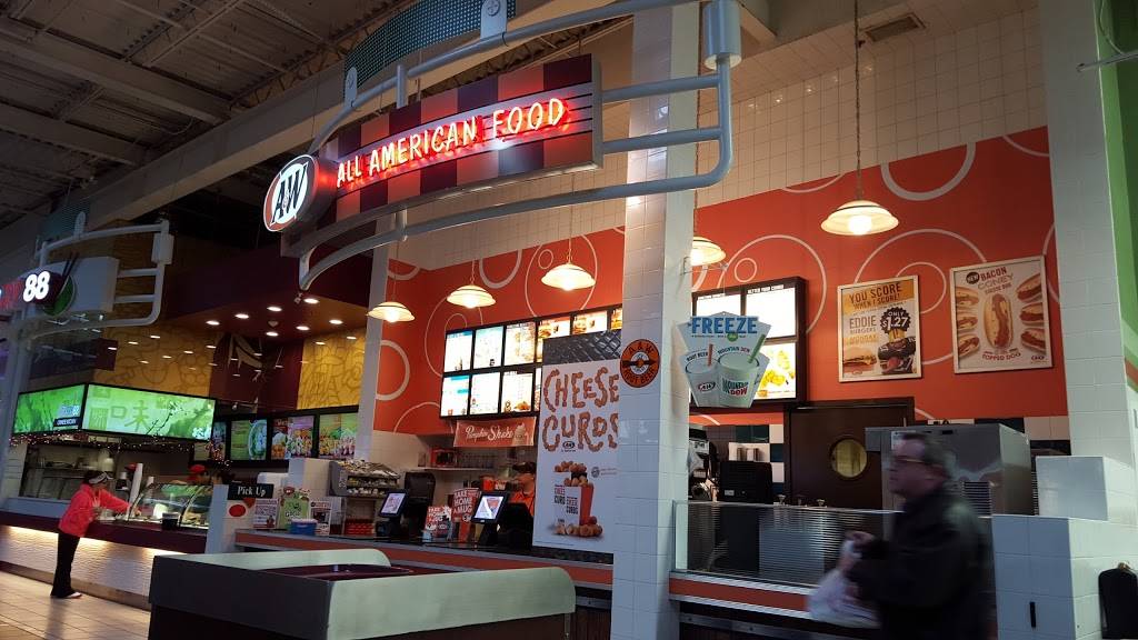 A&W Restaurant | restaurant | 217 Bay Park Square, Green Bay, WI 54304, USA | 9204908563 OR +1 920-490-8563