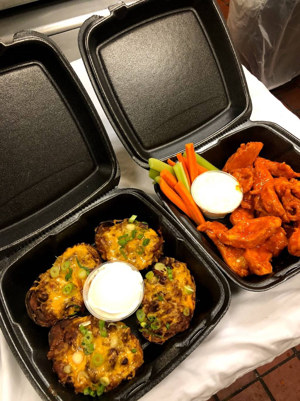 The Peppermill Family Restaurant | restaurant | 110 Main St, South Glens Falls, NY 12803, USA | 5187934606 OR +1 518-793-4606