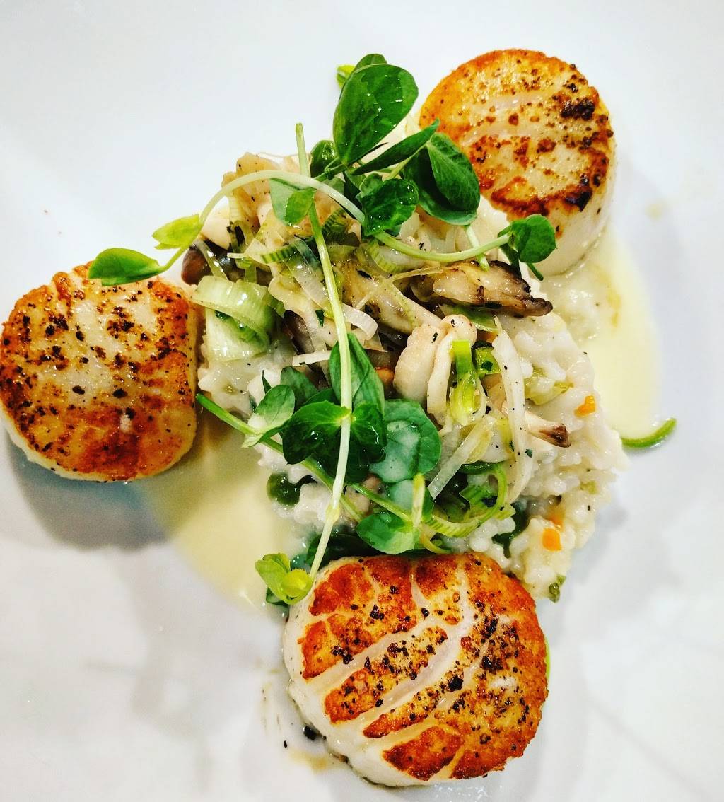 SILO | restaurant | 434 N Loop 1604 W, San Antonio, TX 78232, USA | 2104838989 OR +1 210-483-8989