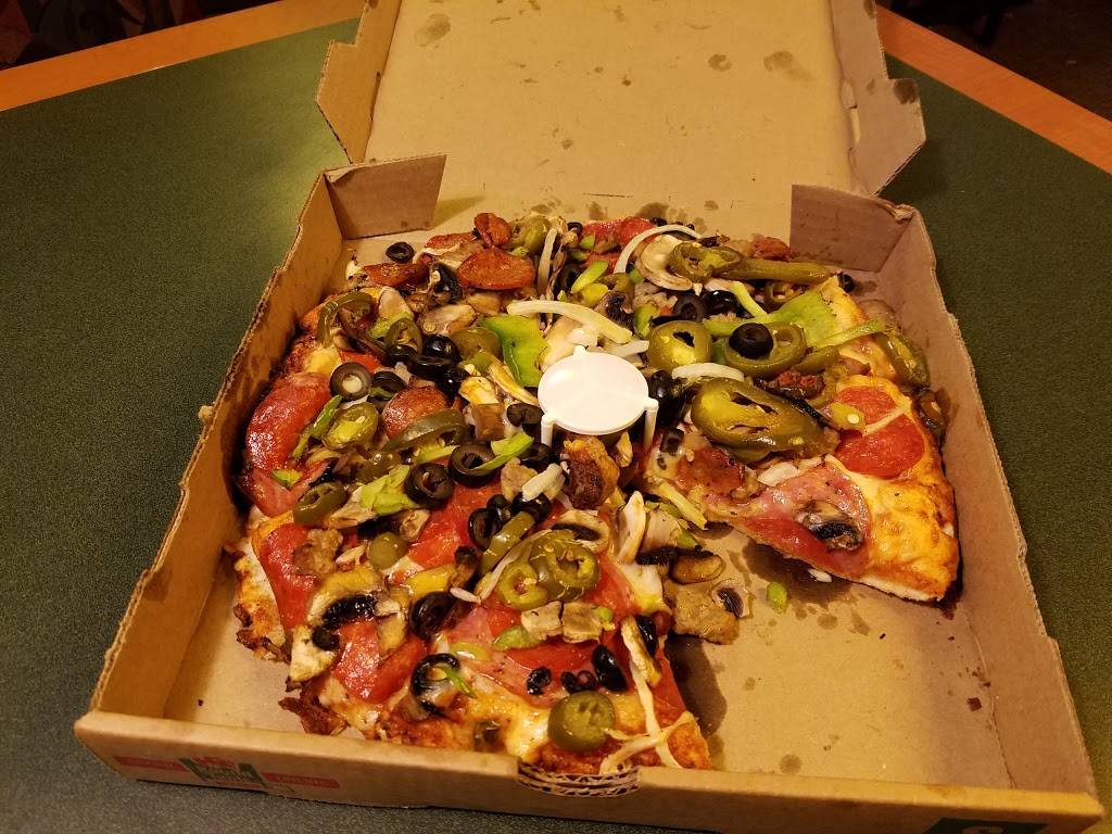 Round Table Pizza | meal delivery | 2120 Daniels St, Manteca, CA 95337, USA | 2098247500 OR +1 209-824-7500