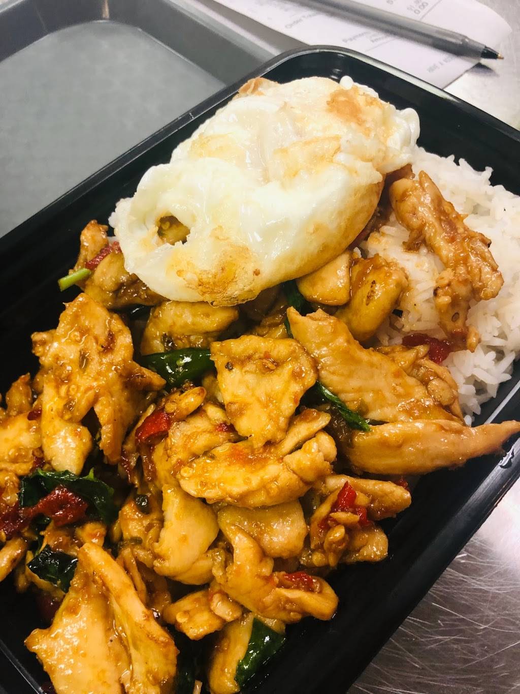 Kit Chen Thai | restaurant | 26639 Hoover Rd, Warren, MI 48089, USA | 5863541591 OR +1 586-354-1591