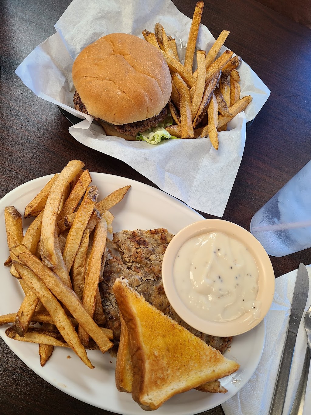 Buffalo Diner | restaurant | 304 N Hoy St, Buffalo, OK 73834, USA | 5807352314 OR +1 580-735-2314