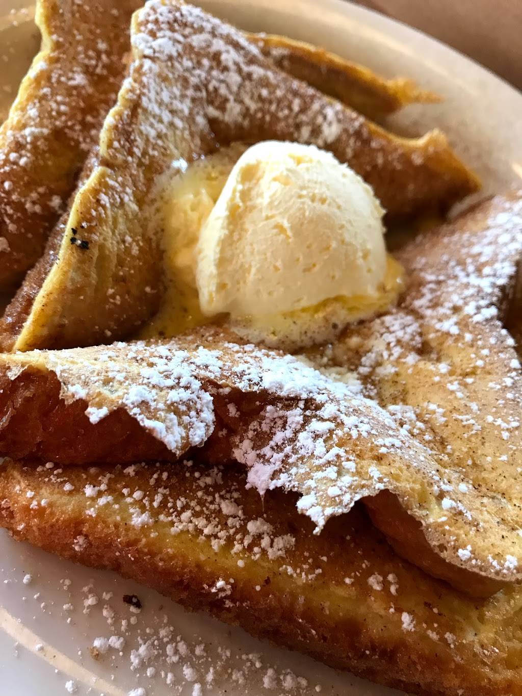 Gateway Breakfast House | restaurant | 11411 NE Halsey St, Portland, OR 97220, USA | 5032566280 OR +1 503-256-6280