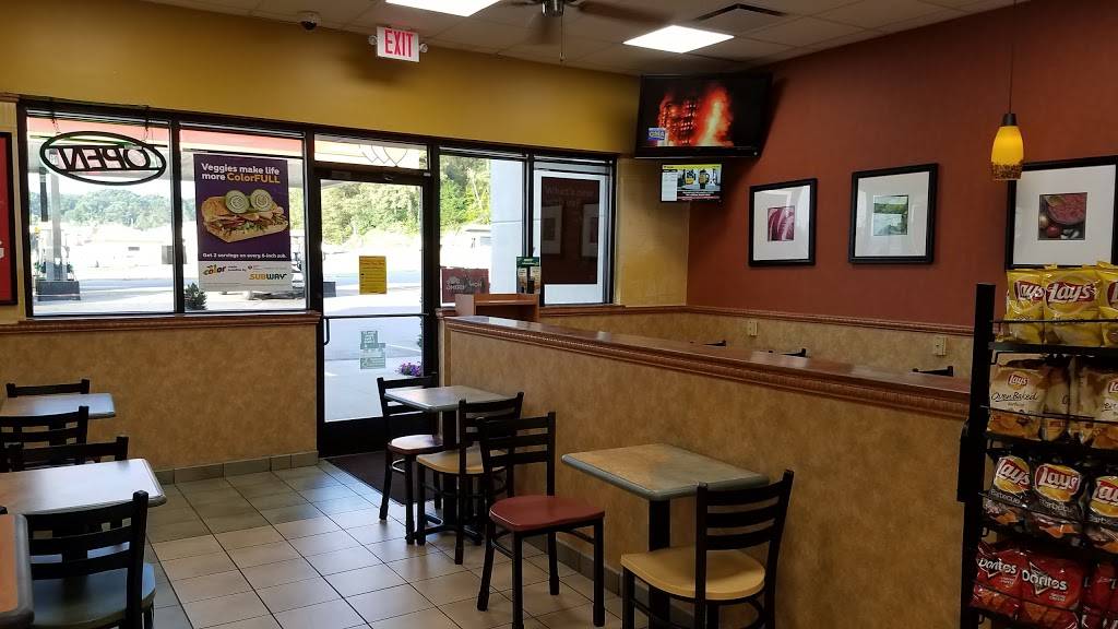 Subway | restaurant | 200 Lower River Rd, Charleston, TN 37310, USA | 4237809171 OR +1 423-780-9171