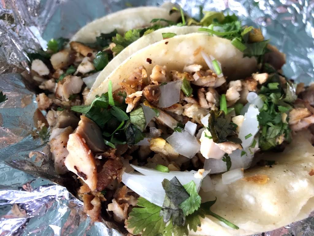 Riveras Tacos | restaurant | 5498 Atlantic Ave, Long Beach, CA 90805, USA | 5624284116 OR +1 562-428-4116