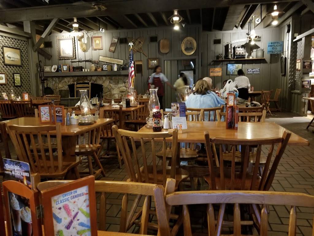 Cracker Barrel Old Country Store | restaurant | 3203 Queen City Dr, Charlotte, NC 28208, USA | 7043932670 OR +1 704-393-2670