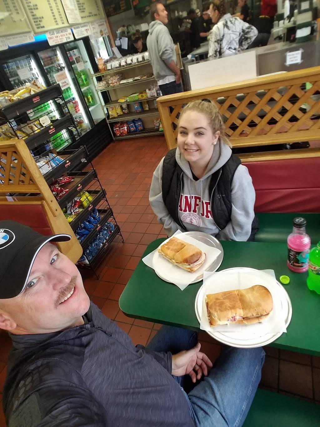 Whippers Pizza | restaurant | 9 Bangor St, Augusta, ME 04330, USA | 2076221471 OR +1 207-622-1471