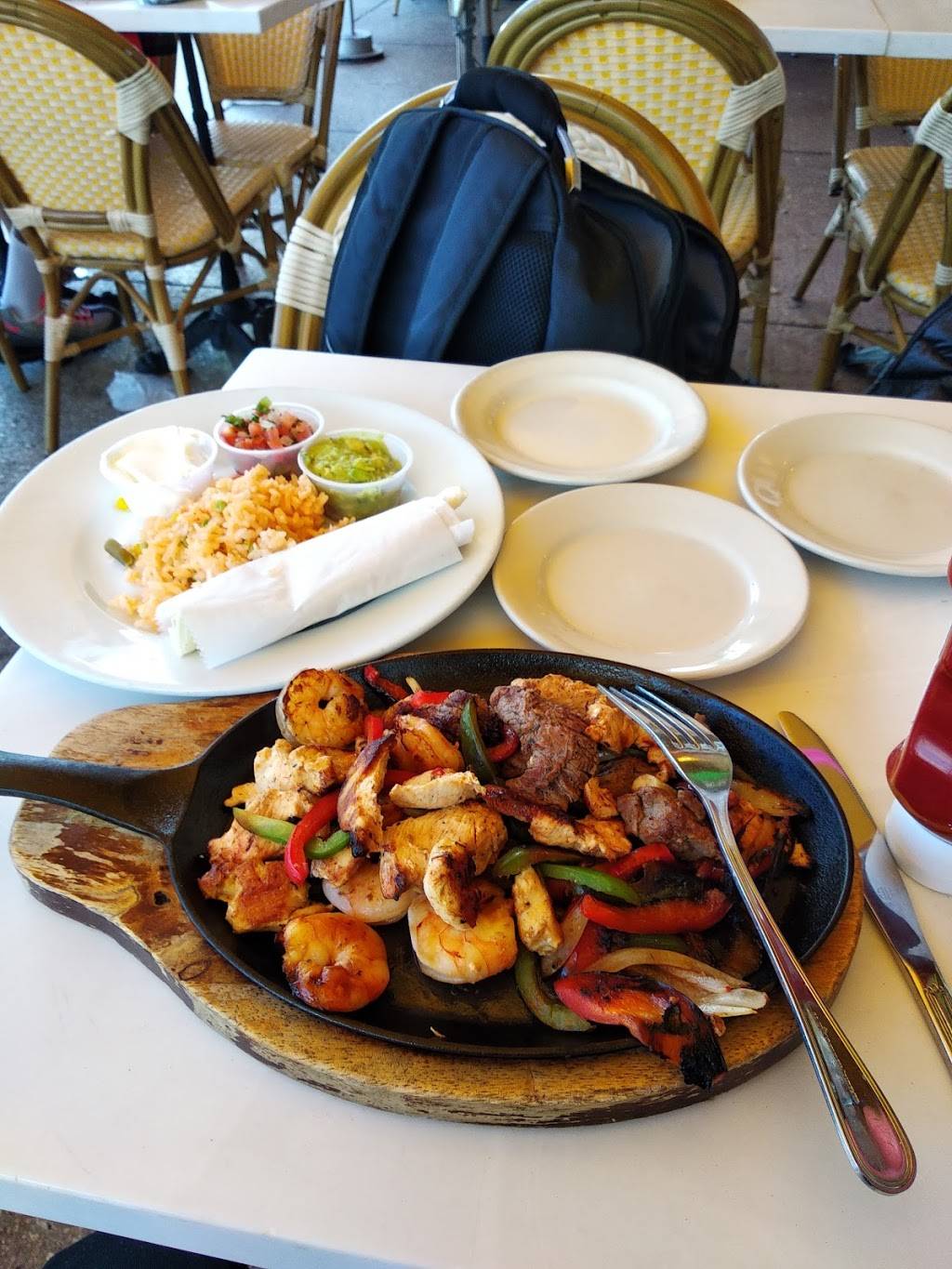 Kantina Restaurant | restaurant | 834 Ocean Dr, Miami Beach, FL 33139, USA | 3055347100 OR +1 305-534-7100