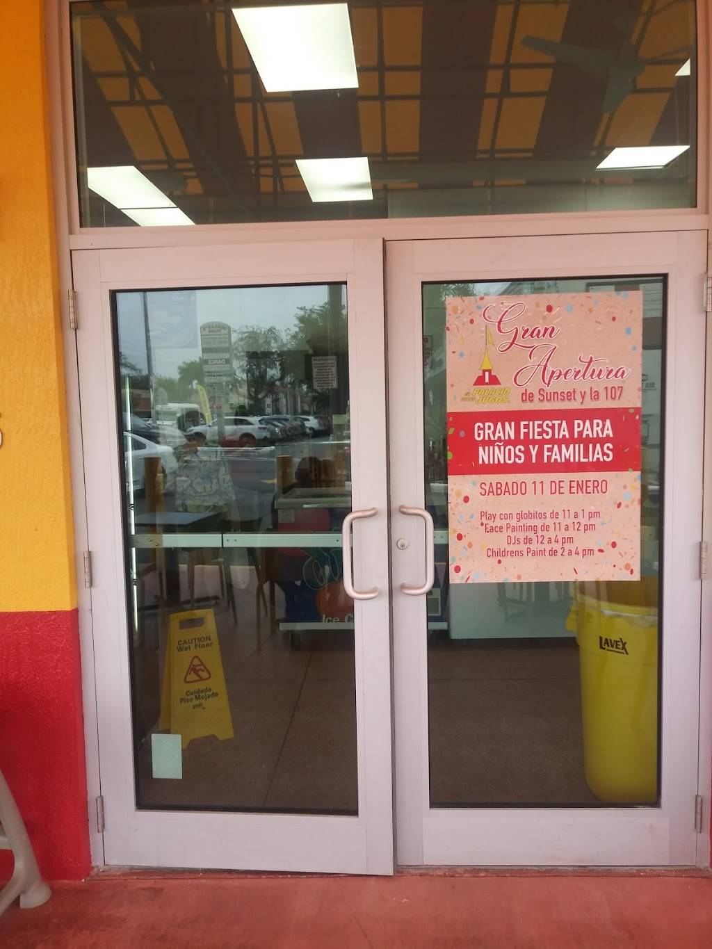 El Palacio de los Jugos | restaurant | 7255 SW 107th Ave, Miami, FL 33173, USA | 3052005896 OR +1 305-200-5896