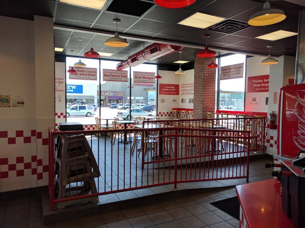 Five Guys | meal takeaway | 198 Maine Mall Rd, South Portland, ME 04106, USA | 2075361012 OR +1 207-536-1012