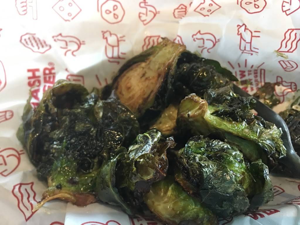 Smashburger | restaurant | 1451 E Parks Hwy, Wasilla, AK 99654, USA | 9073576274 OR +1 907-357-6274