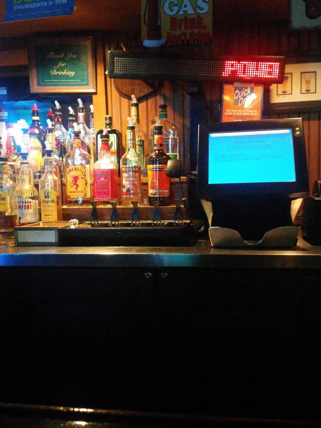 Neighbors Sports Bar & Grill | restaurant | 659 Cleveland Dr, Cheektowaga, NY 14225, USA | 7168324091 OR +1 716-832-4091