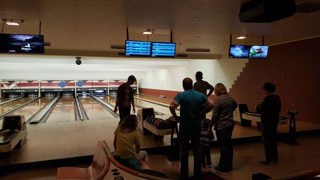 Club LaCon | restaurant | 8902, 1241 Lacon Rd, Lacon, IL 61540, USA | 3092465705 OR +1 309-246-5705