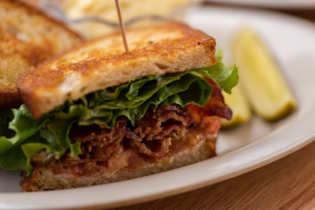 Eggs Up Grill | restaurant | 738 W 22nd St, Norfolk, VA 23517, USA | 7572960600 OR +1 757-296-0600