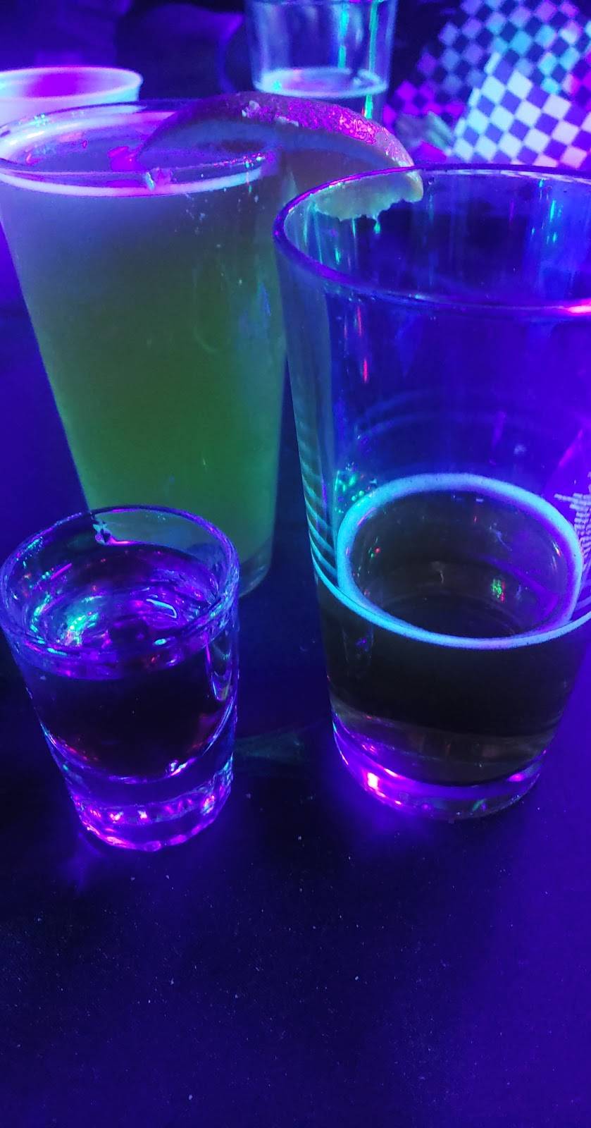 Club 80s Bar and Grill | night club | 9022 Pulsar Ct, Corona, CA 92883, USA | 9516033512 OR +1 951-603-3512