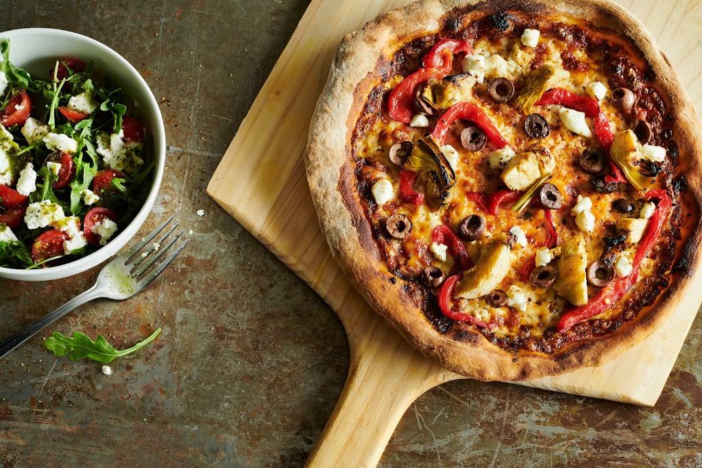 Fiazza Fresh Fired | restaurant | 3181 Greenbank Rd, Nepean, ON K2J 4H9, Canada | 6138258787 OR +1 613-825-8787