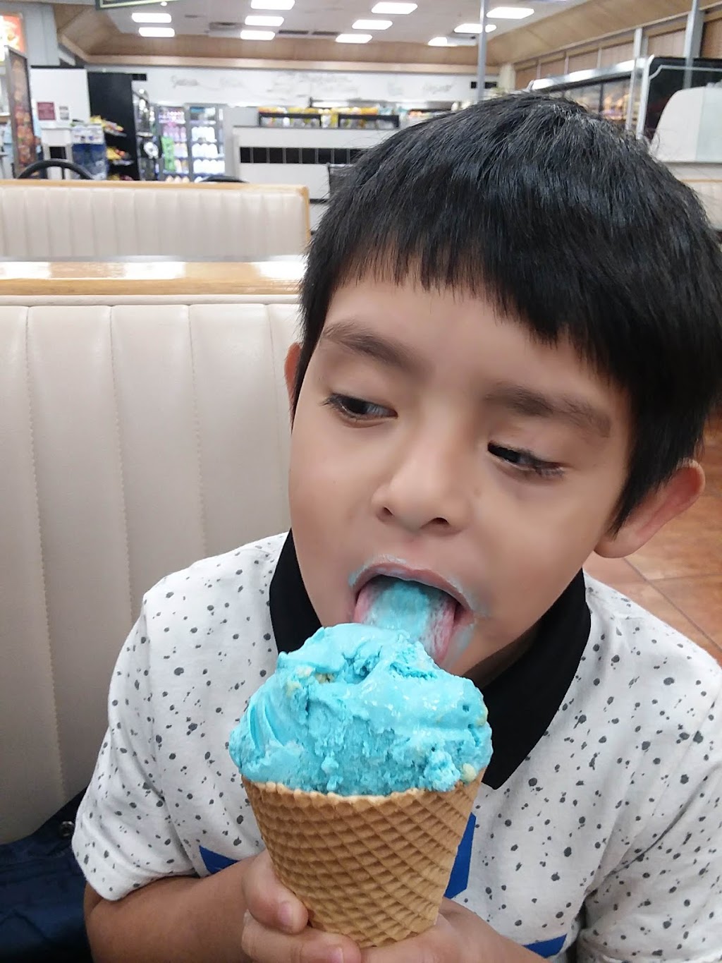 Braums Ice Cream & Burger Restaurant | restaurant | 5858 Old Jacksonville Hwy, Tyler, TX 75703, USA | 9035618024 OR +1 903-561-8024