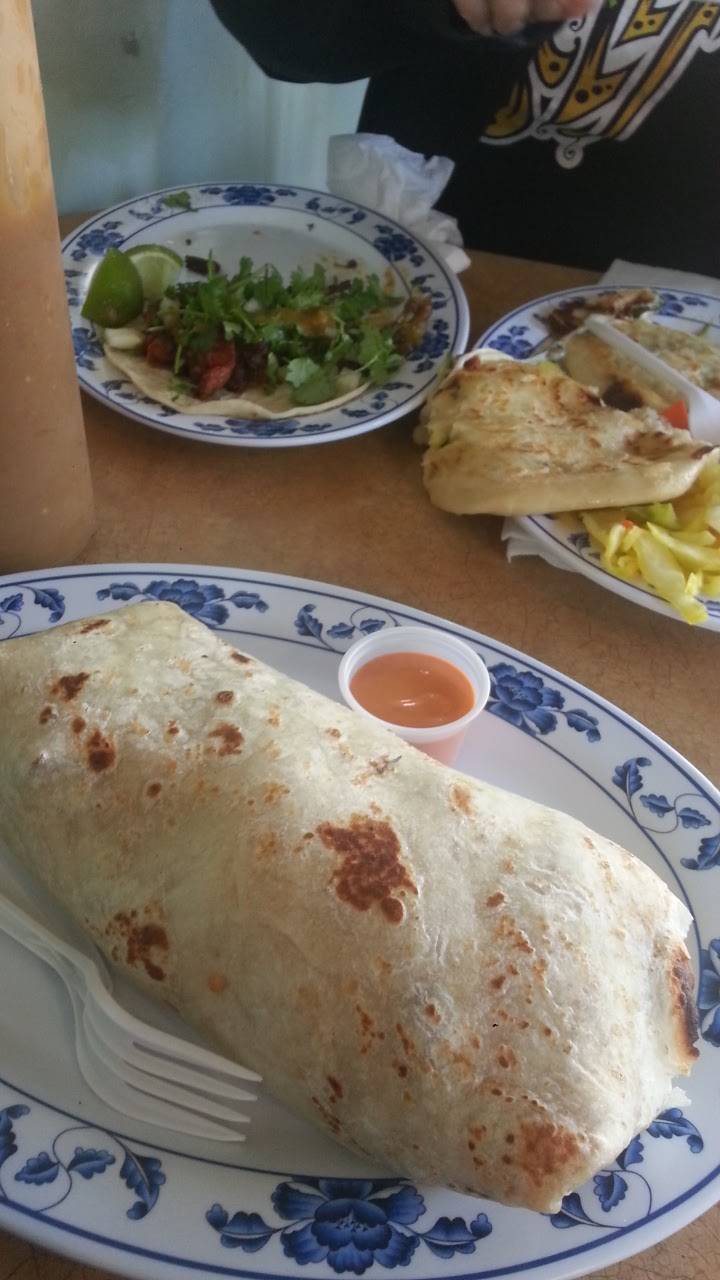 Sabor Casero Pupuseria | restaurant | 5800 NE Martin Luther King Jr Blvd, Portland, OR 97211, USA | 5033179328 OR +1 503-317-9328