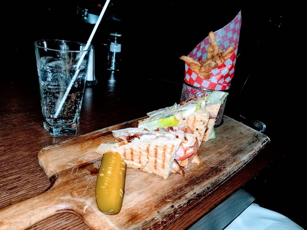 Bistro75 | restaurant | 75 Rue dEdmonton, Gatineau, QC J8Y 6W9, Canada | 8197773727 OR +1 819-777-3727