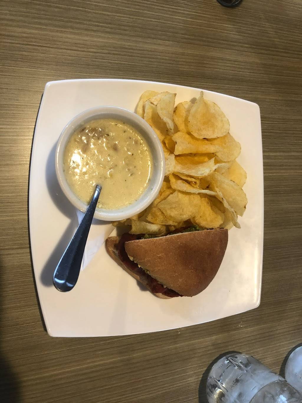 Bistro 58 | restaurant | 15038 MO-13, Branson West, MO 65737, USA | 4177391985 OR +1 417-739-1985