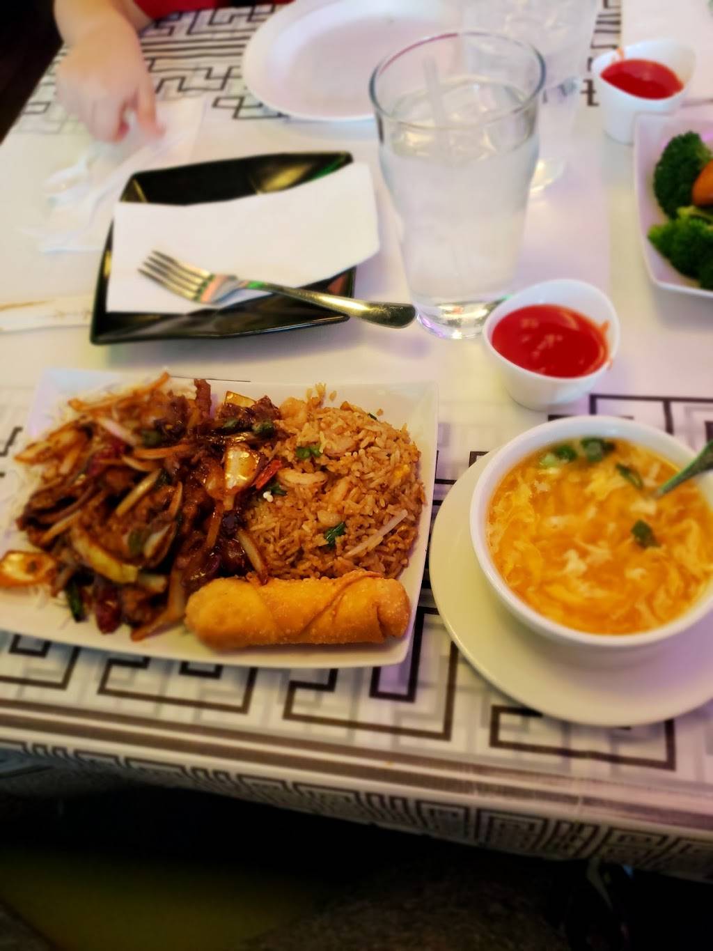 J Wok Chinese Kitchen | restaurant | 6641 Roosevelt Rd, Berwyn, IL 60402, USA | 7087883888 OR +1 708-788-3888