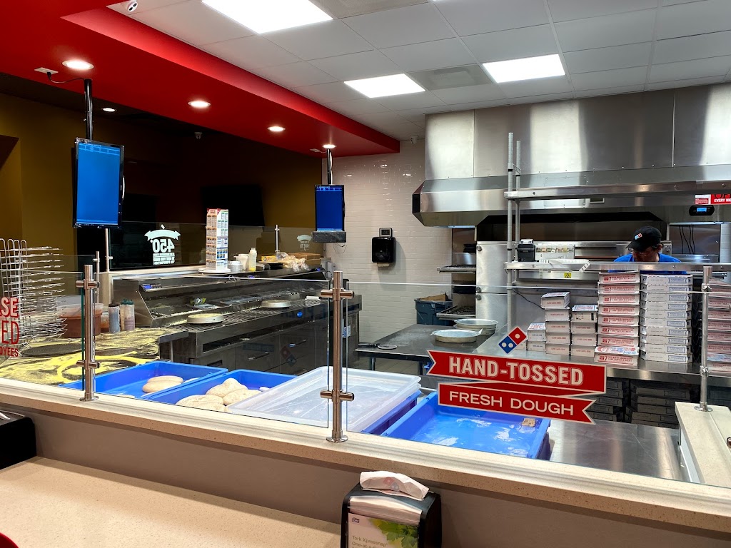 Dominos Pizza | meal delivery | 4814 Southland Blvd, San Angelo, TX 76904, USA | 3252278349 OR +1 325-227-8349