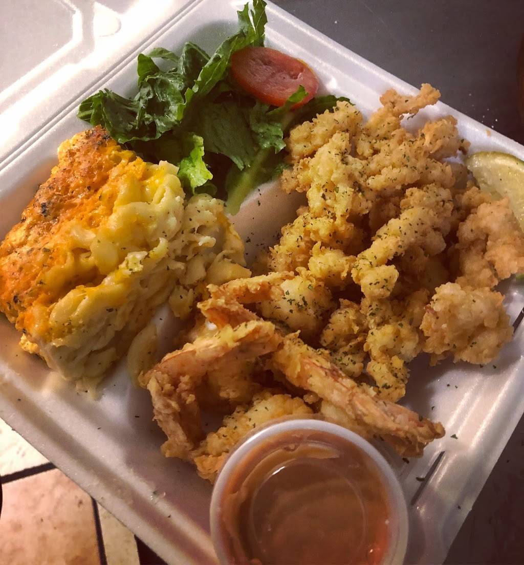 Dini’s Kitchen and Lounge | restaurant | 6320 Miramar Pkwy suite f, Miramar, FL 33023, USA | 7547031639 OR +1 754-703-1639