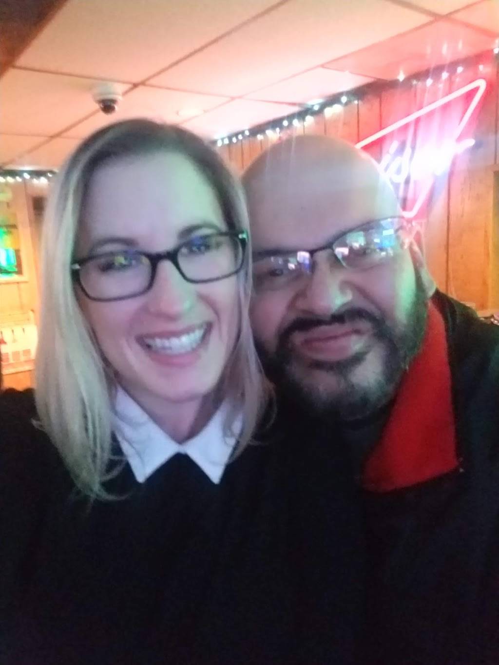 Stokes Pub | restaurant | 1633 E Racine St, Janesville, WI 53545, USA | 6087541998 OR +1 608-754-1998