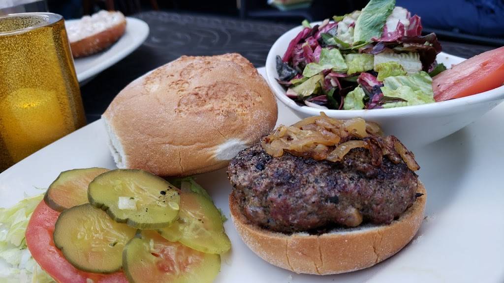 The Cheesecake Factory | restaurant | 600 Town Center Dr, Oxnard, CA 93036, USA | 8052788878 OR +1 805-278-8878