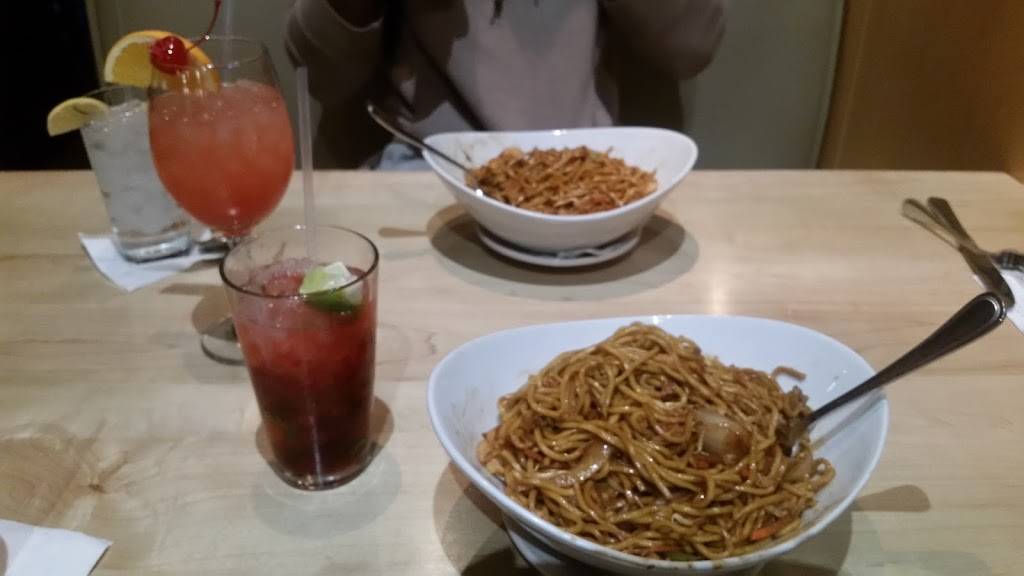 HakkaChow - Asian Eats | restaurant | 615 St George Square Ct, Winston-Salem, NC 27103, USA | 3368938178 OR +1 336-893-8178