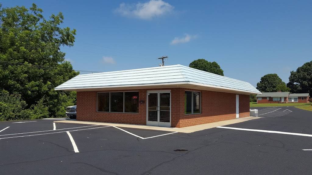 Lincoln Seafood | meal takeaway | 2121 E Main St, Lincolnton, NC 28092, USA | 7047350111 OR +1 704-735-0111