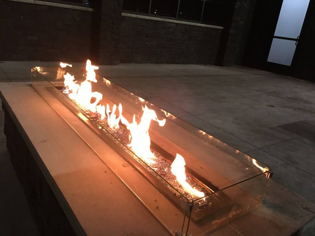 Black Rock Bar & Grill - Grand Rapids | restaurant | 3195 28th St SE, Kentwood, MI 49512, USA | 6163694047 OR +1 616-369-4047