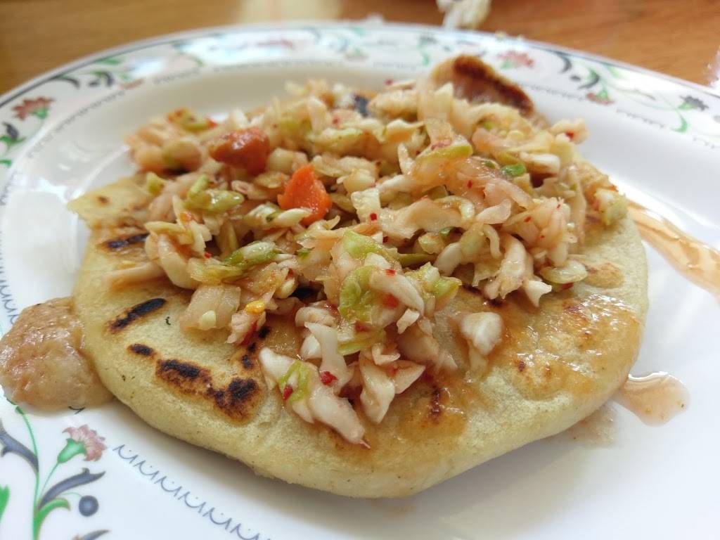 Un Rincon Centro Americano | restaurant | 13576 Harbor Blvd B3, Garden Grove, CA 92843, USA | 7145373828 OR +1 714-537-3828