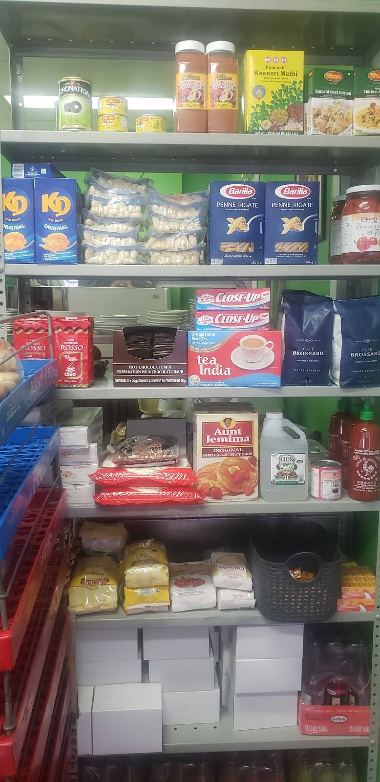 Marche Coin Doeufs | restaurant | 3002 Avenue Émile-Journault, Montréal, QC H1Z 1T2, Canada | 5143090166 OR +1 514-309-0166