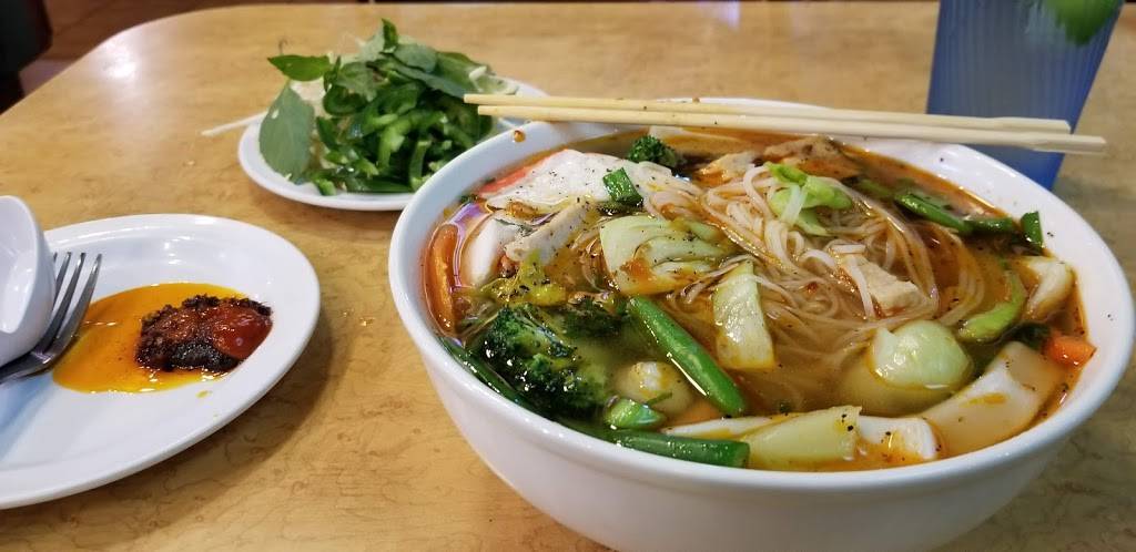 Pho Bac Hoa Viet | restaurant | 3110 Bradshaw Rd, Sacramento, CA 95827, USA | 9163613888 OR +1 916-361-3888