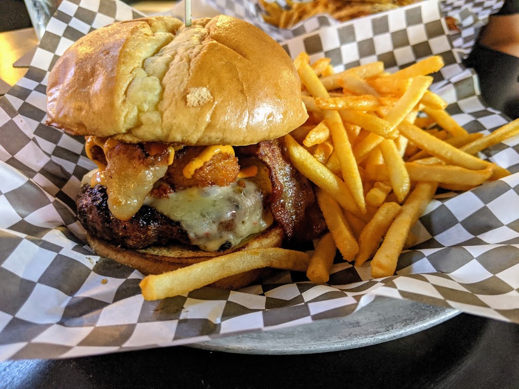 The Standard Tavern | restaurant | 8675 W Rome Blvd, Las Vegas, NV 89149, USA | 7025227709 OR +1 702-522-7709