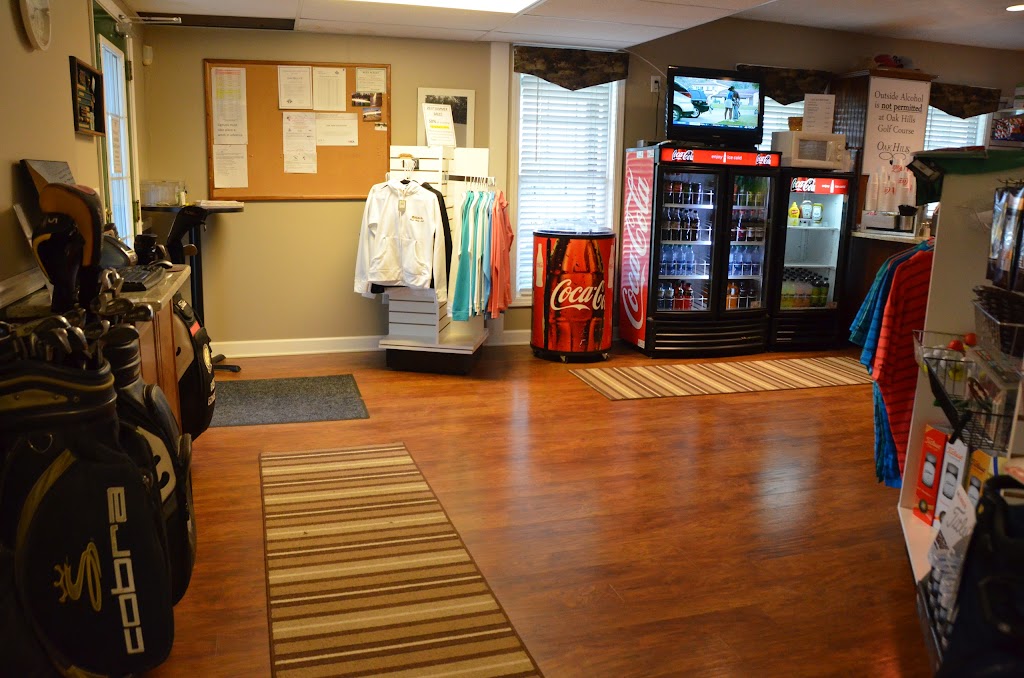 Oak Hills Golf Course | meal takeaway | 1928 Hygeia Rd, Greenbrier, TN 37073, USA | 6156434505 OR +1 615-643-4505