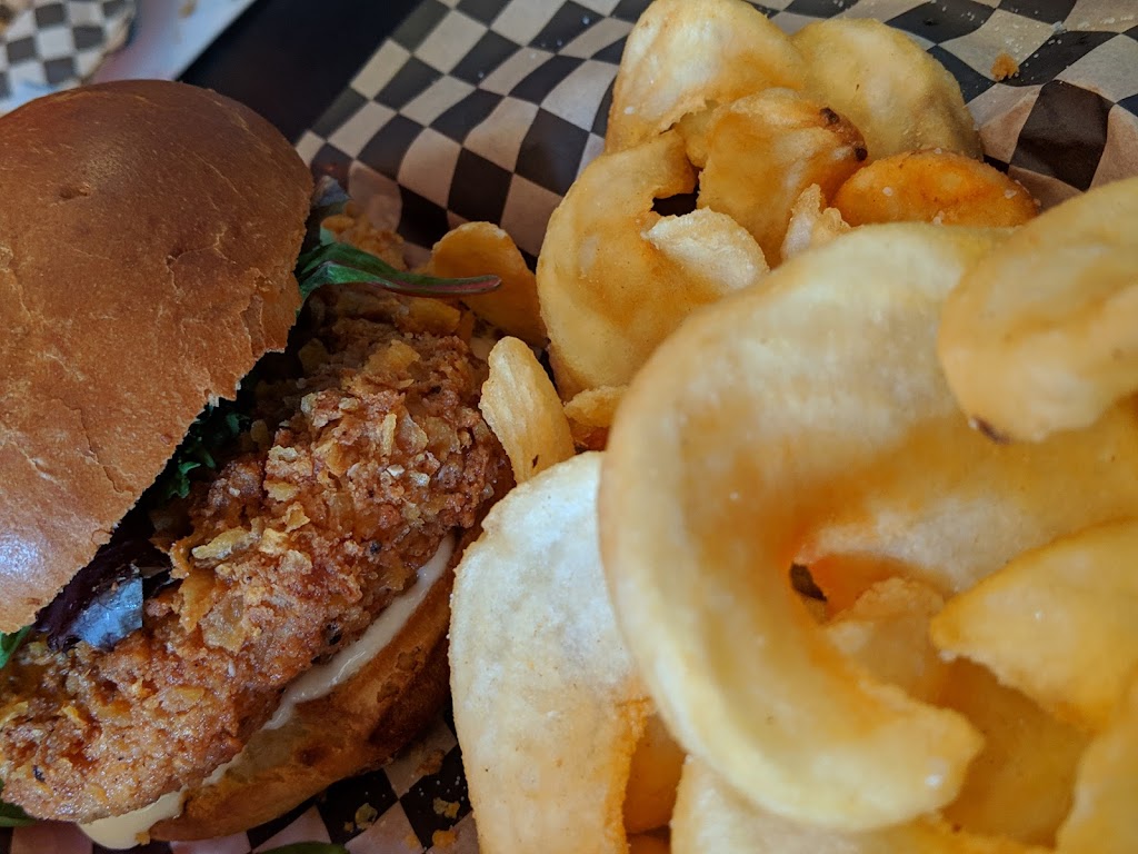 The Funky Kitchen | restaurant | 115 Redwood Hwy, Cave Junction, OR 97523, USA | 5415925055 OR +1 541-592-5055