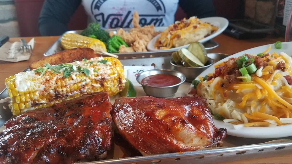 Chilis Grill & Bar | meal takeaway | 17240 Ventura Blvd, Encino, CA 91316, USA | 8189068469 OR +1 818-906-8469