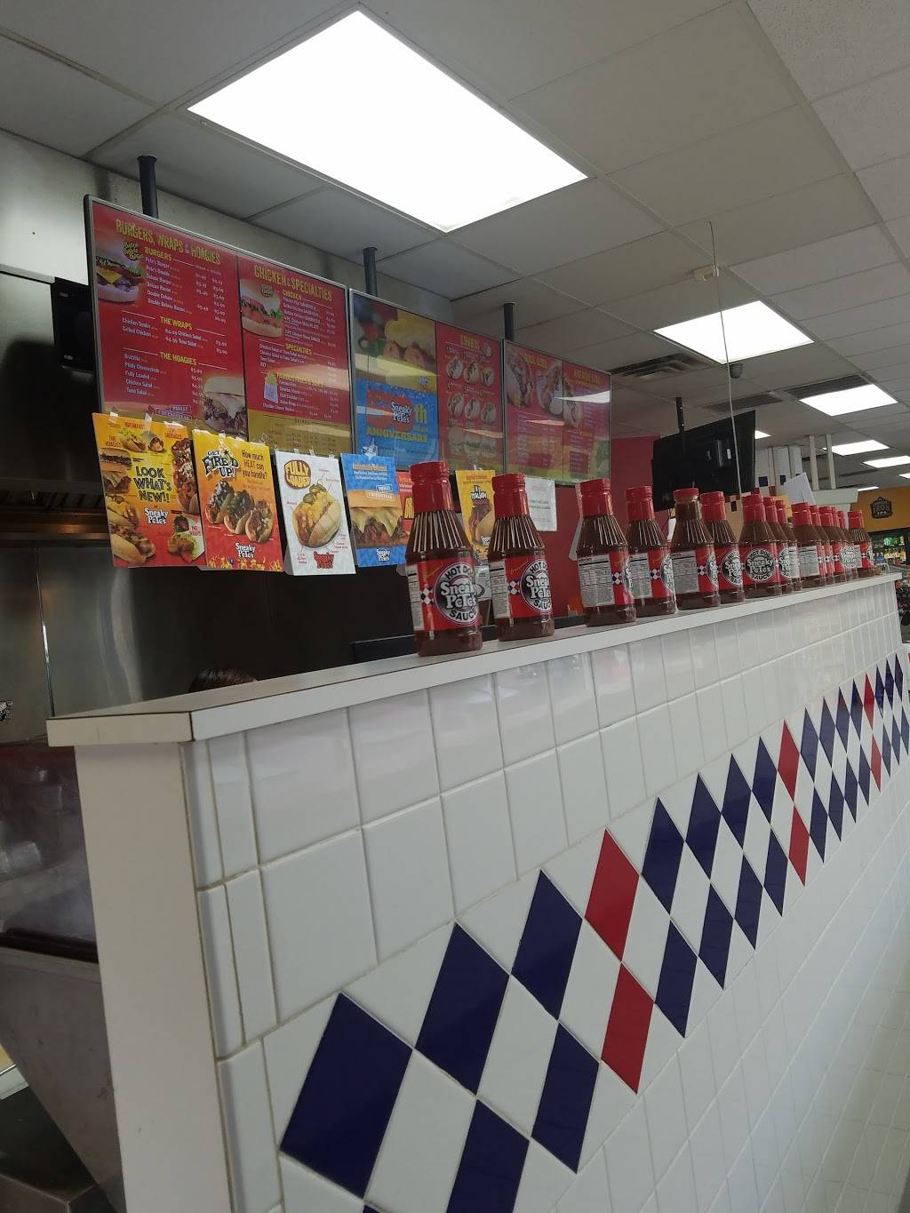 Sneaky Petes Hotdogs | restaurant | 75 Co Rd 35, Pelham, AL 35124, USA | 2056631044 OR +1 205-663-1044