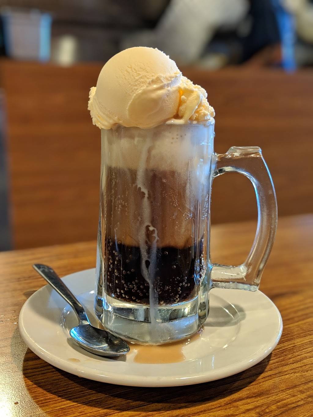 Pien Burger | restaurant | 913 E California Blvd, Pasadena, CA 91106, USA | 6267951123 OR +1 626-795-1123