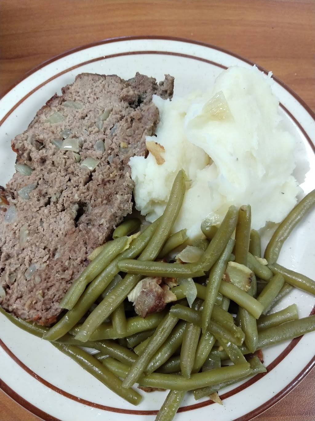 Deweese Family Diner | restaurant | 3753 Main St, Keokuk, IA 52632, USA | 3196213321 OR +1 319-621-3321