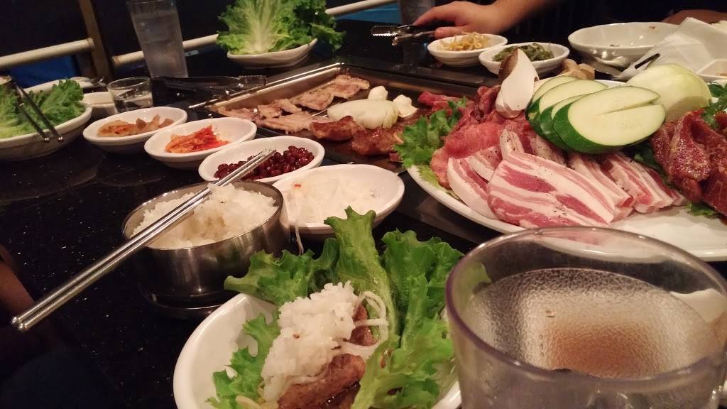 Arirang BBQ Restaurant | restaurant | 1177 Central Pkwy W, Mississauga, ON L5C 3J2, Canada | 9058041880 OR +1 905-804-1880